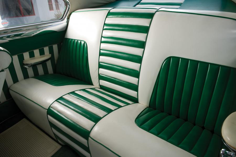  Oldsmobile 76 Mild Custom 1949 года  (фото 2 из 9)